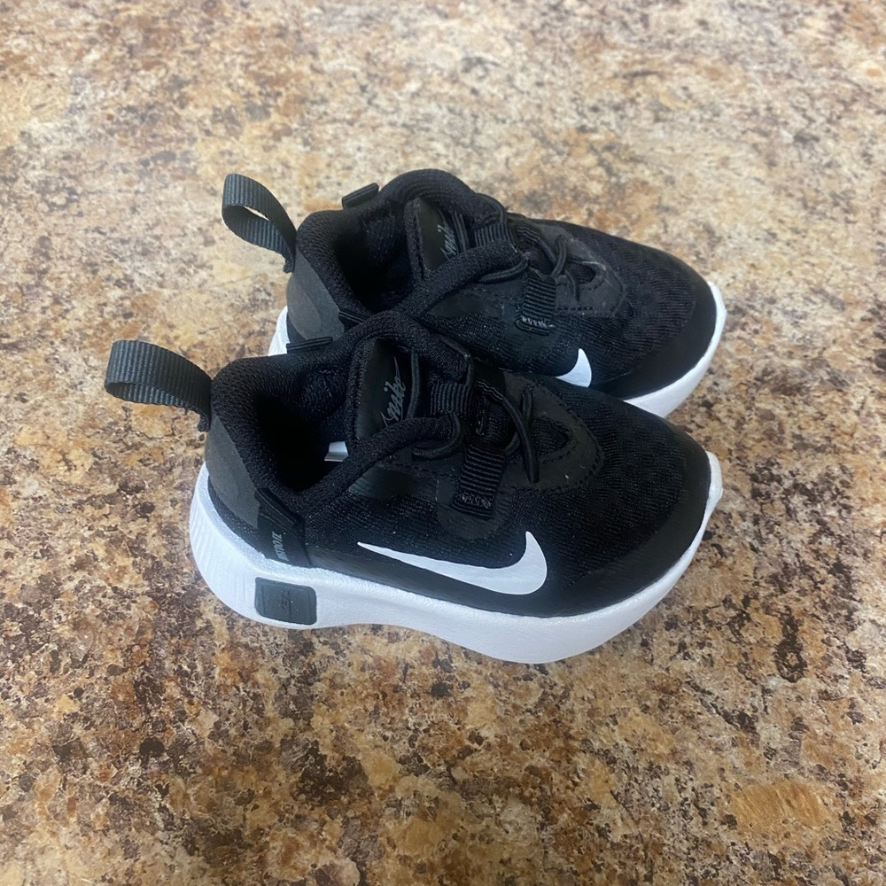 Infant nike shoes